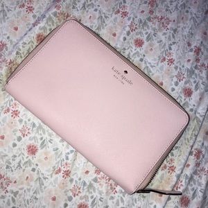 Kate Spade Travel Wallet